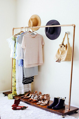 adaymag-8-storage-solutions-for-limited-closet-space-11_副本 收納方法